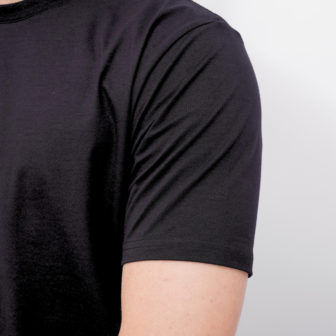 Ryusei Fitted Tee Neo Flex - Kaos Pria Slim Fit Premium Stretch