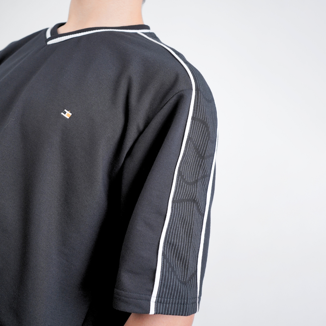 Ryusei Kaos Pria Boxy Oversize Kanata Black