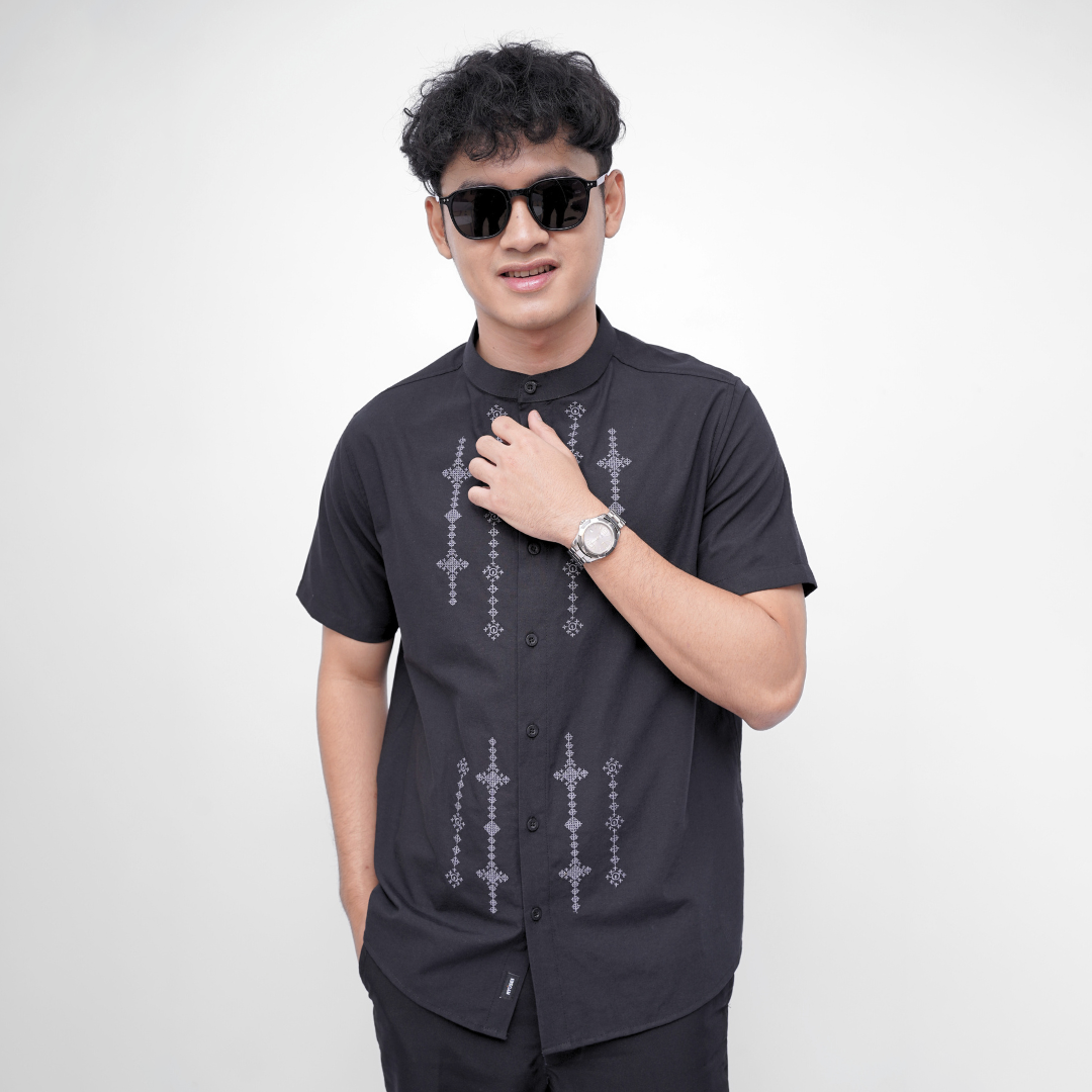 Ryusei Kemeja Kerah Koko Lengan Pendek Haku