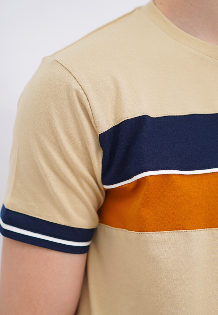 Ryusei Kaos Pria Karasuma CMB Light Brown