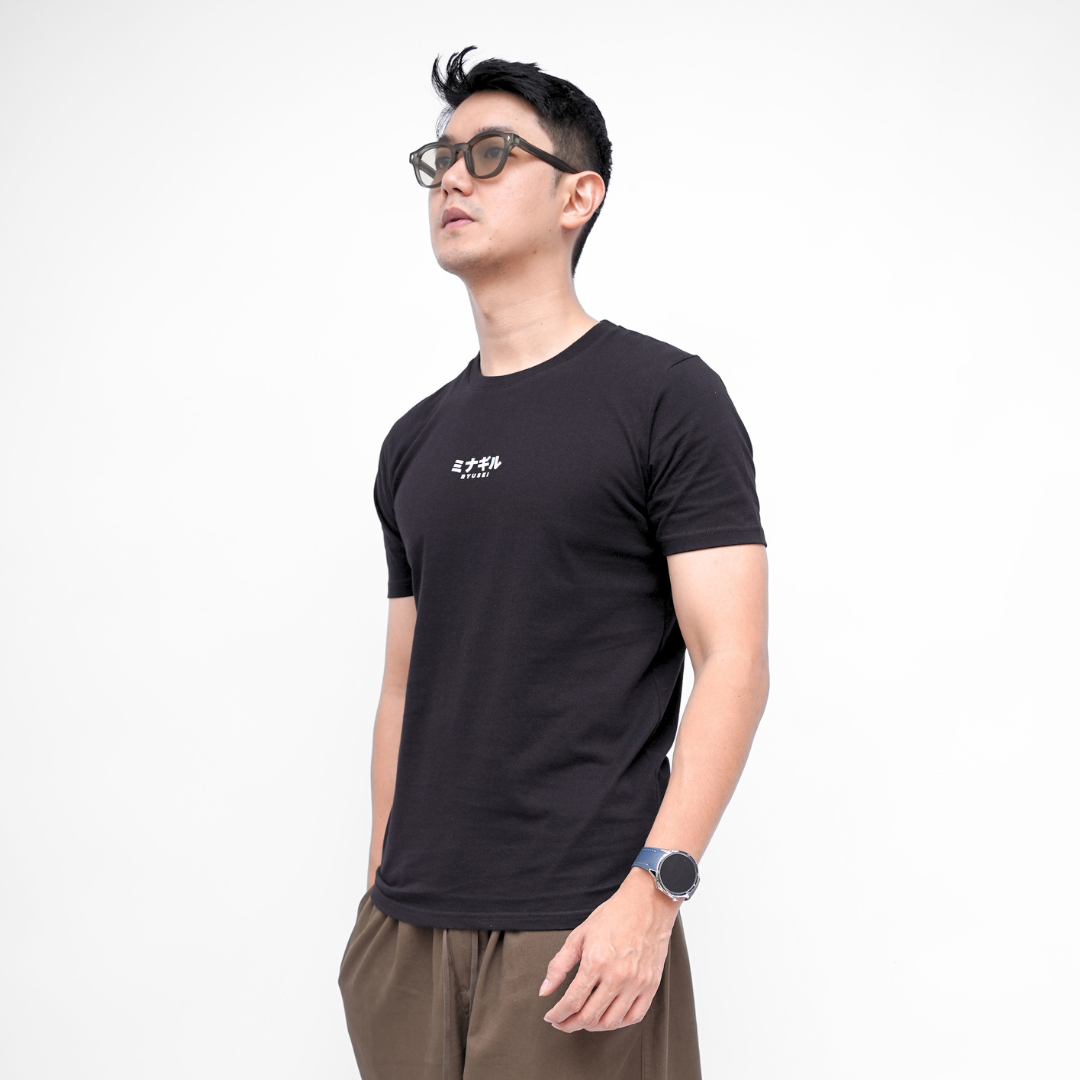 Ryusei Kaos Pria Overflowing Black