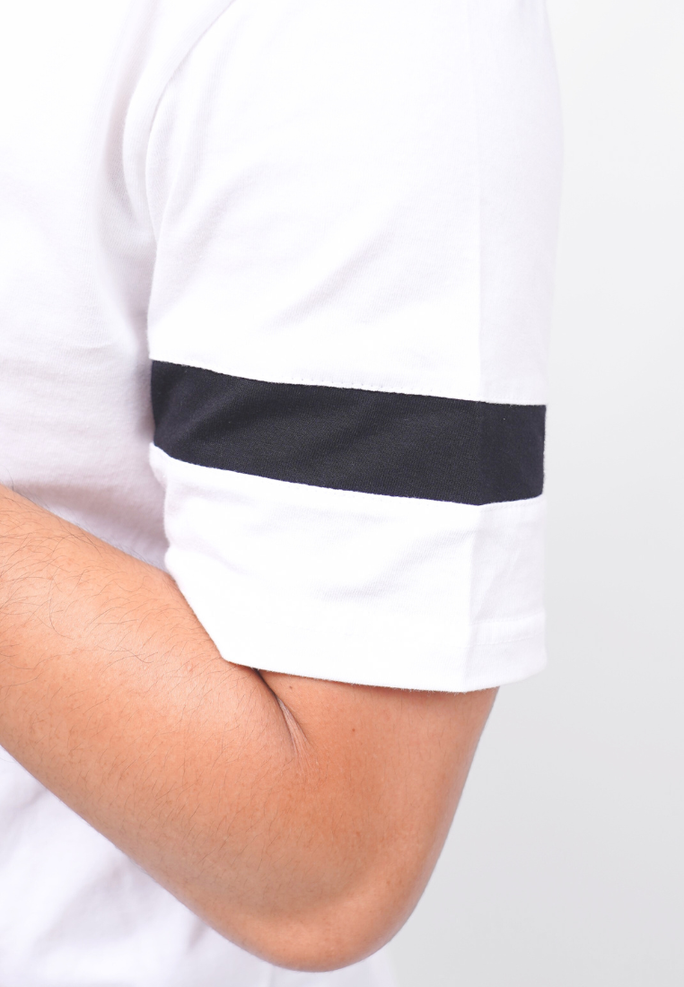 Ryusei Kaos Pria Timeless White