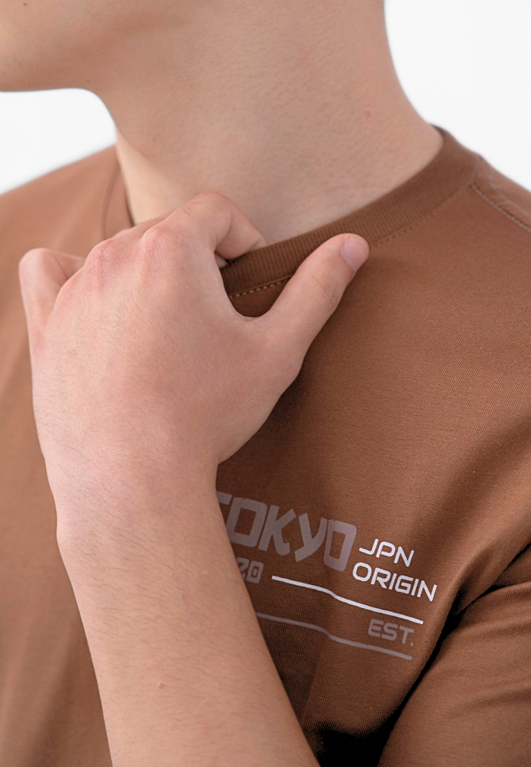 Ryusei Kaos Pria Unwavering Brown