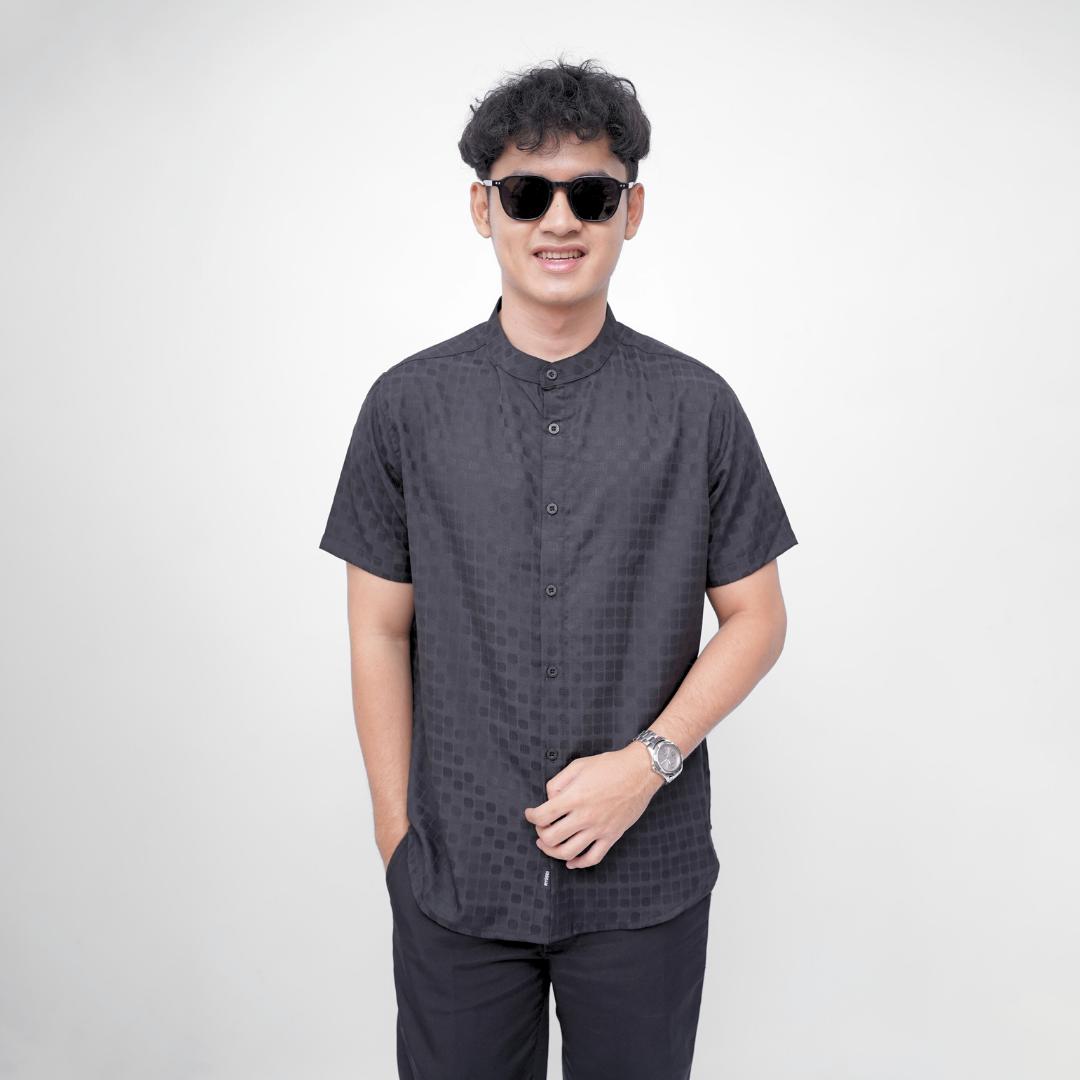 Ryusei Kemeja Kerah Koko Lengan Pendek Akari
