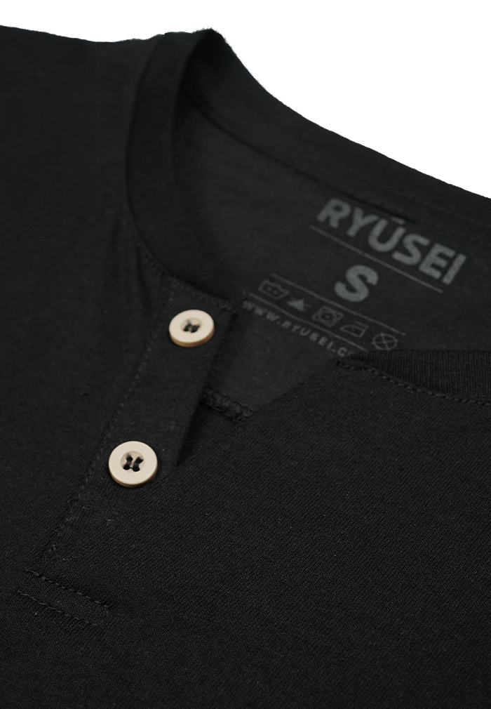 Ryusei Tshirt Kagawa Button Black - Ryusei